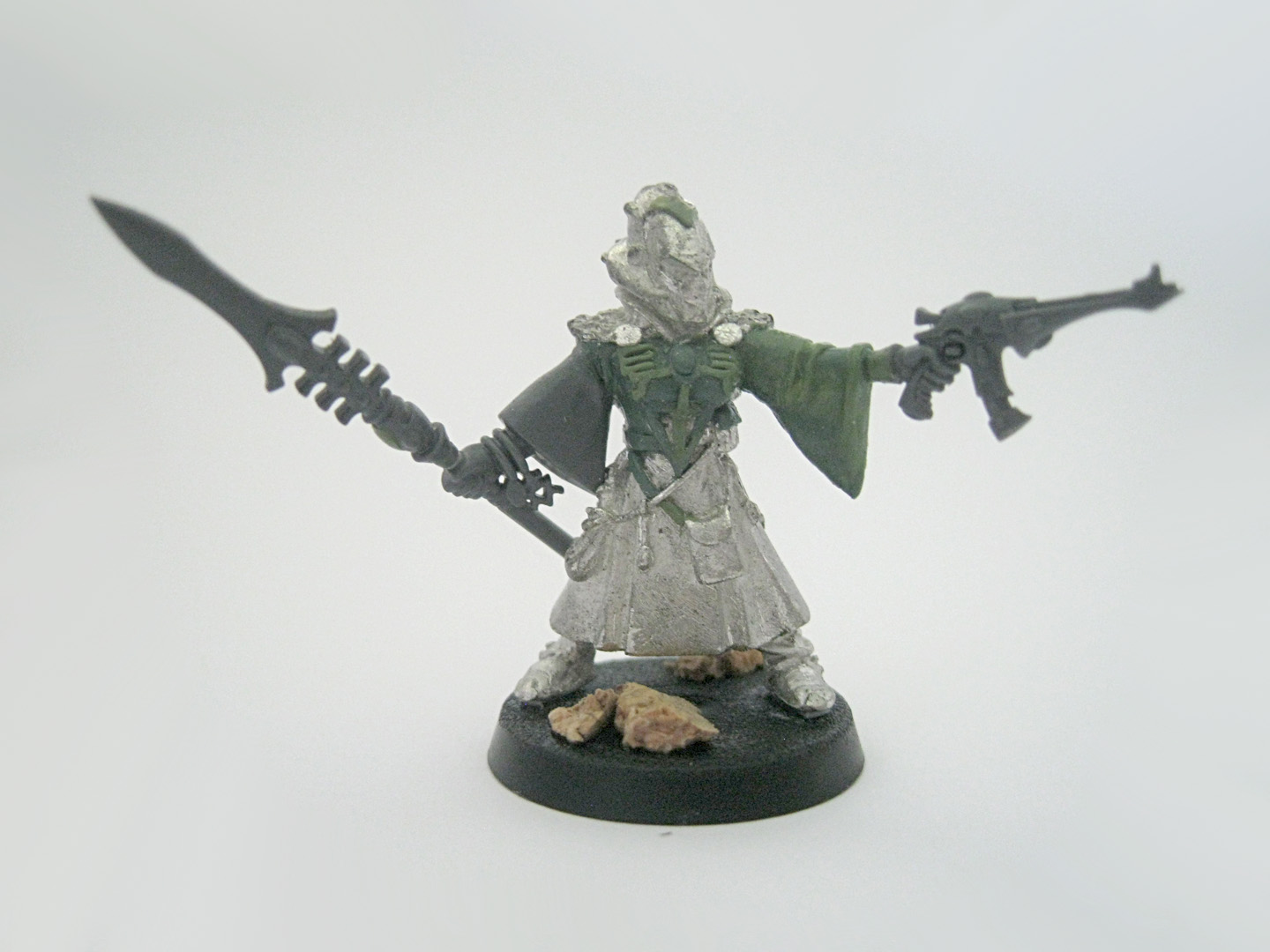 Female Eldar Warlock with singing spear conversion