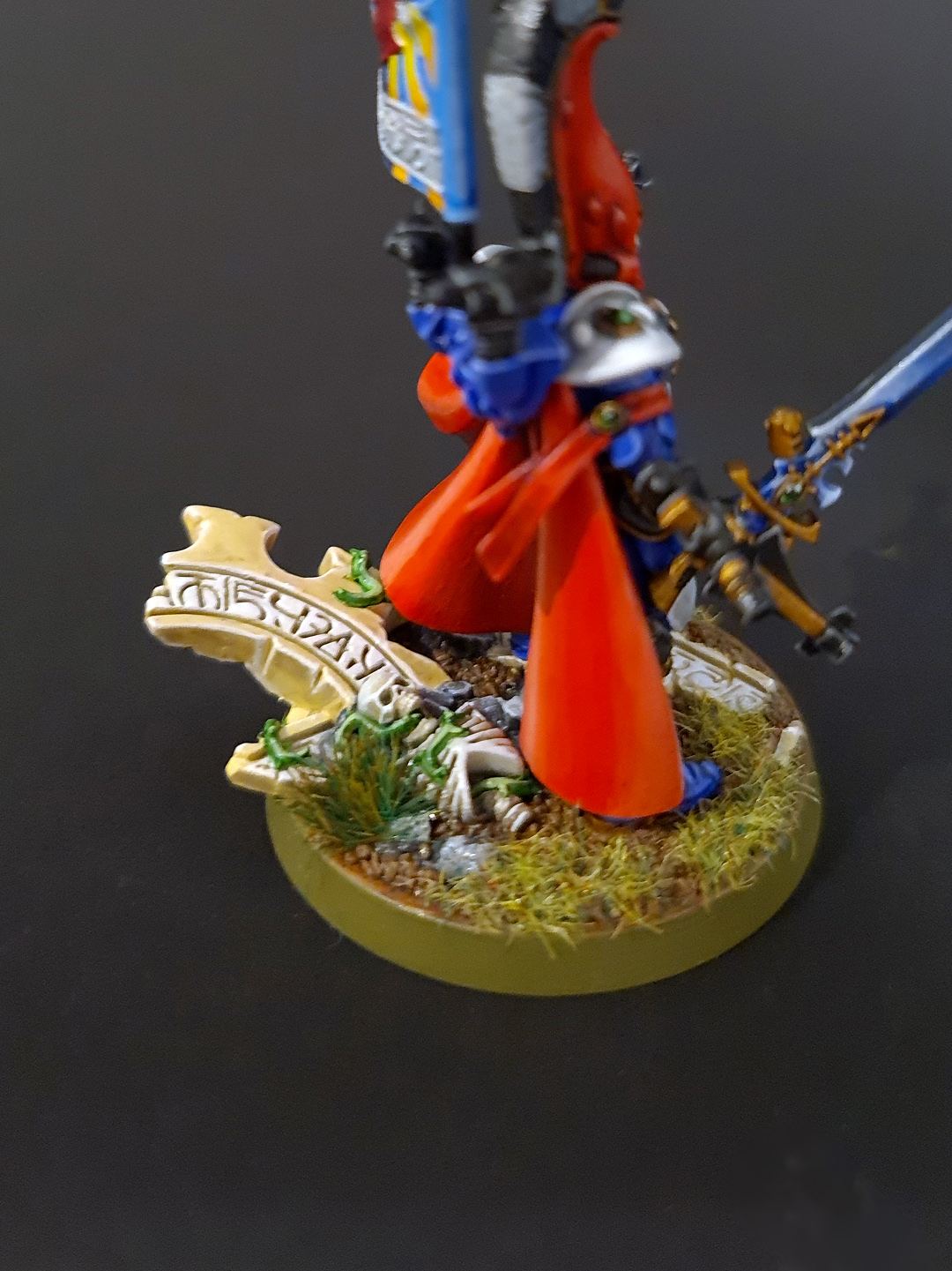 Eldar Phoenix Lord Asurmen converted scenic base