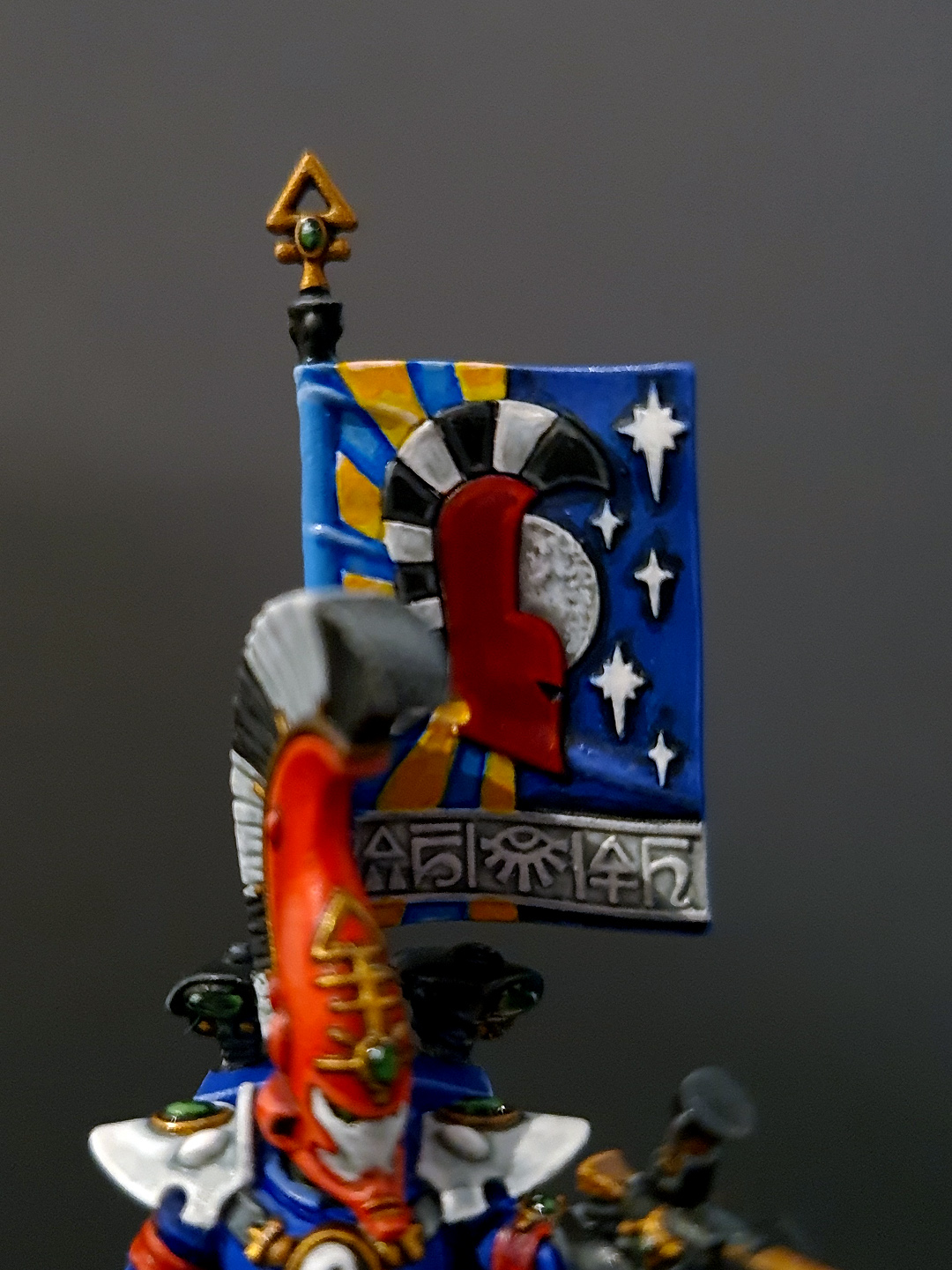 Eldar Phoenix Lord Asurmen conversion banner close-up