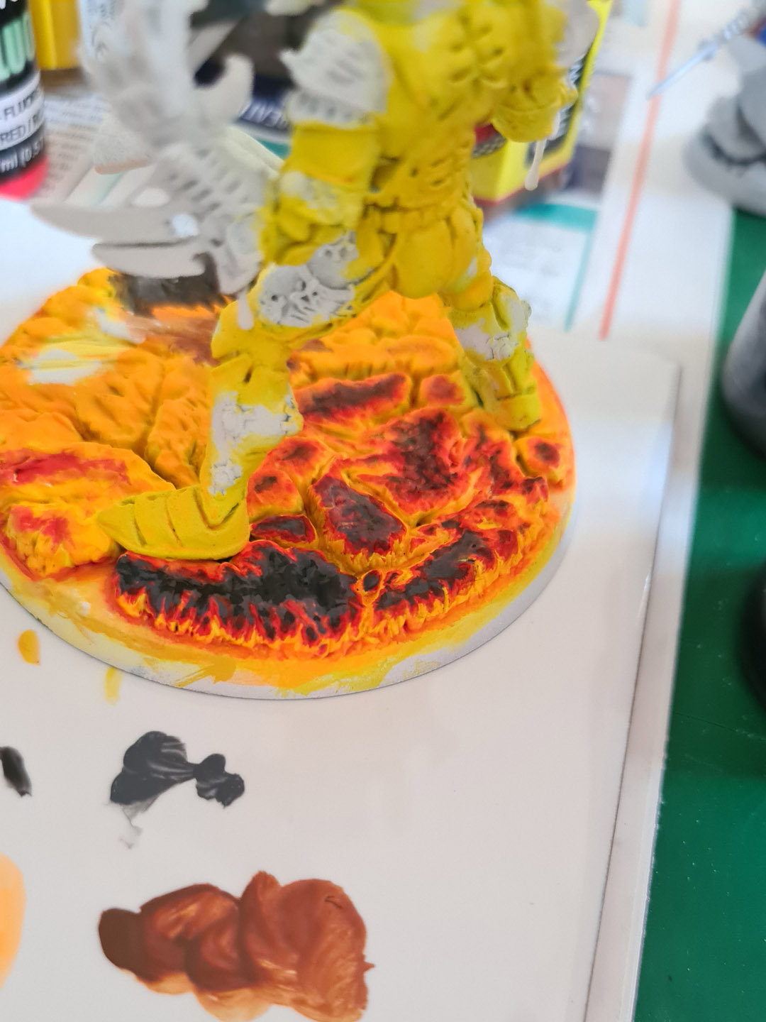 Eldar Avatar lava base