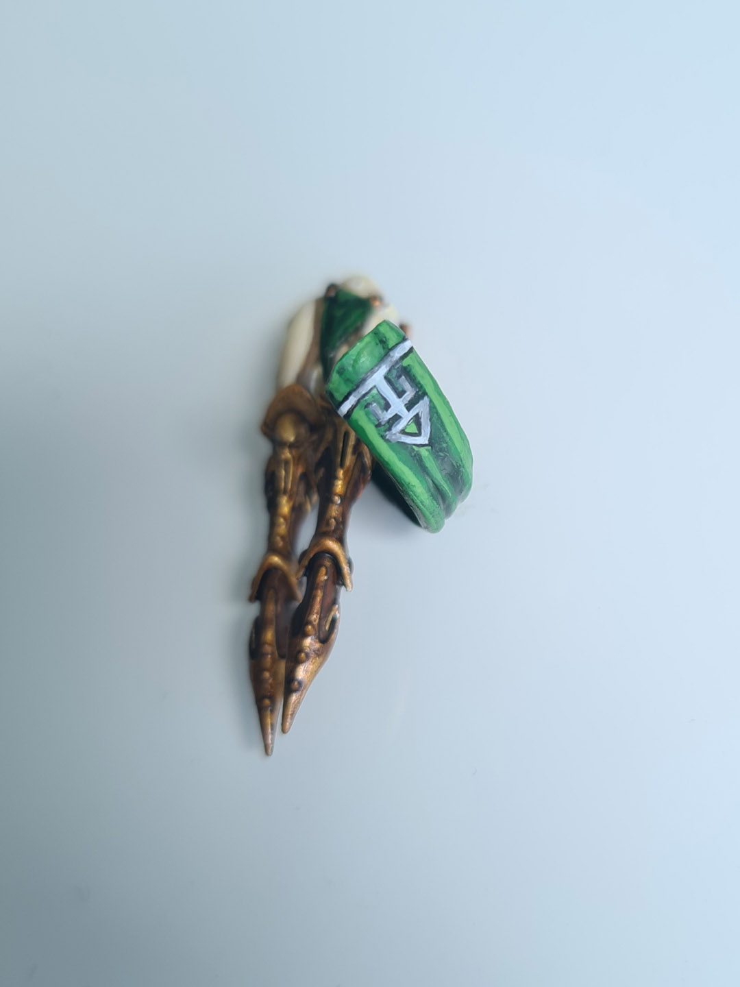 Jain Zar conversion tabard rune close-up