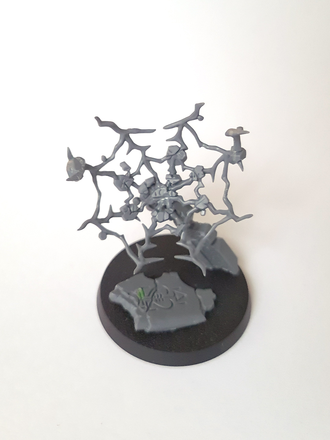 Converted Eldar Phoenix Lord Lhykhis scenic base