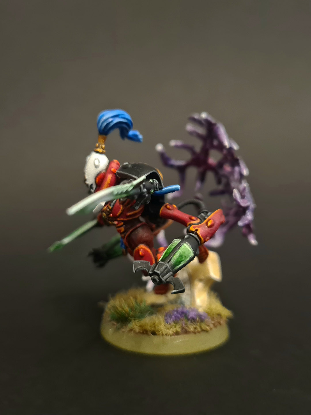 Eldar Warp Spiders Exarch side view